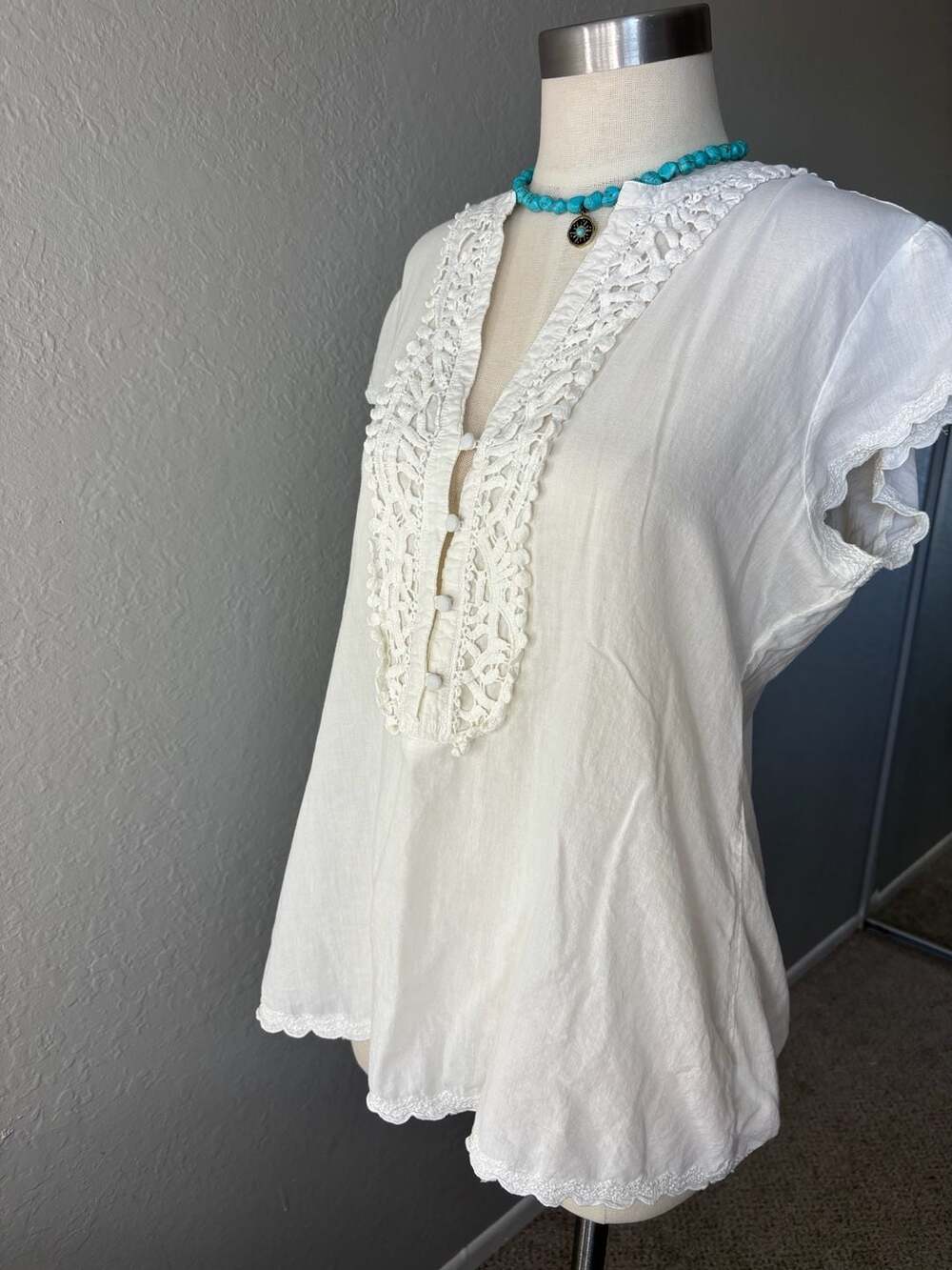 Converse white cotton peasant blouse with crochet lace detailing - Picture 2 of 10